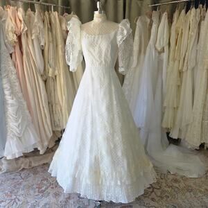 Vintage 80s Lace Wedding Dress Size S Pronuptia Paris Fairytale France Romantic